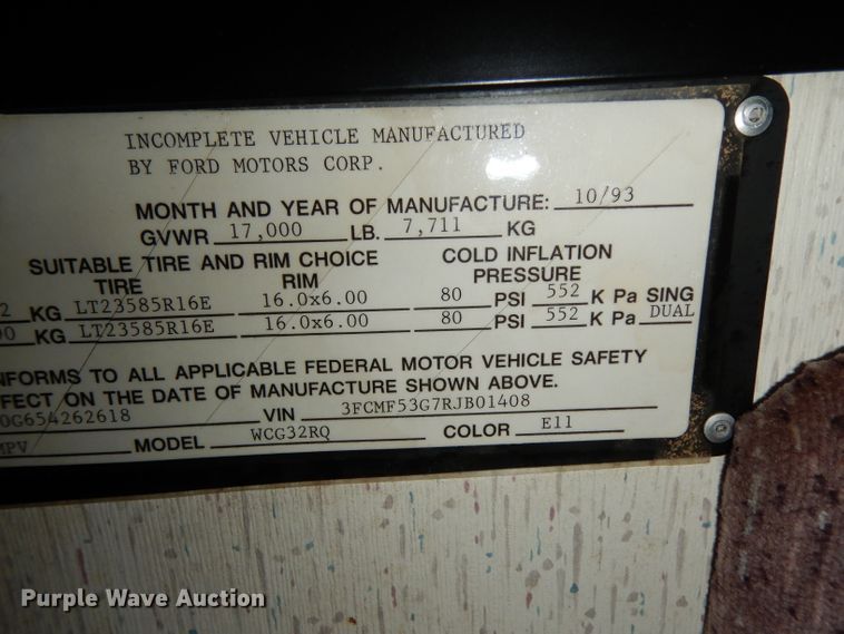 image for item DG6879 1994 Winnebago WCG32RQ  RV