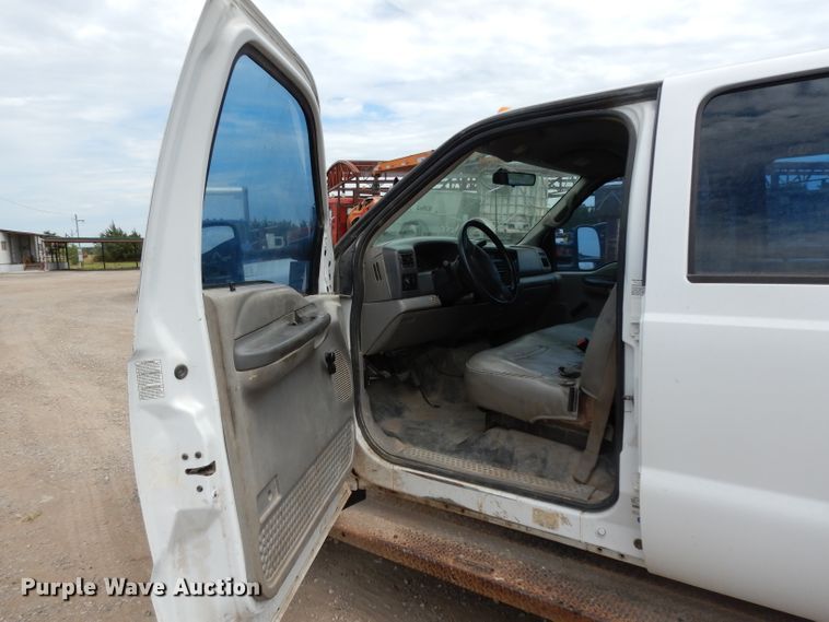 image for item DG6881 2001 Ford F550 Super Duty  flatbed truck