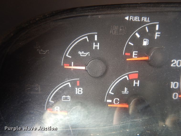 image for item DG6881 2001 Ford F550 Super Duty  flatbed truck