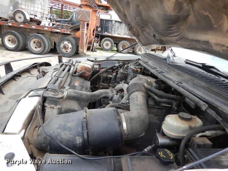 image for item DG6881 2001 Ford F550 Super Duty  flatbed truck