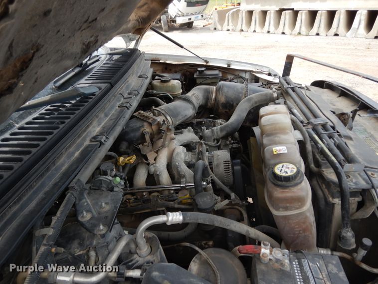 image for item DG6881 2001 Ford F550 Super Duty  flatbed truck