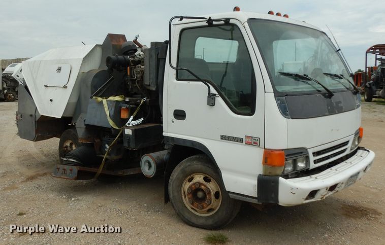 image for item DG6882 1998 GMC TB400  street sweeper truck