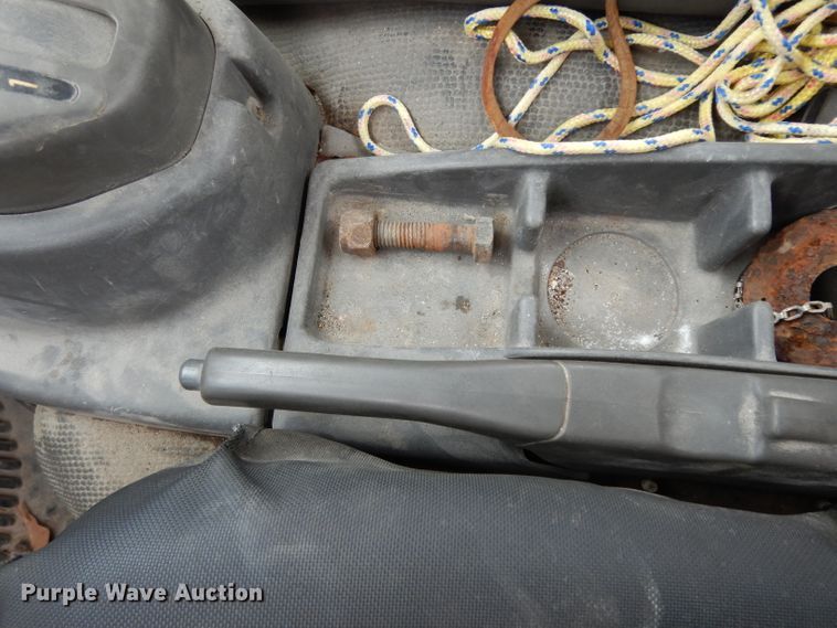 image for item DG6882 1998 GMC TB400  street sweeper truck