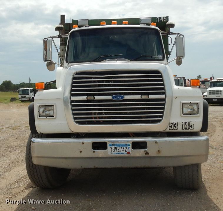 image for item DG6884 1997 Ford LT8000  dump truck