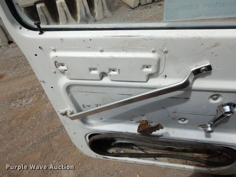 image for item DG6884 1997 Ford LT8000  dump truck