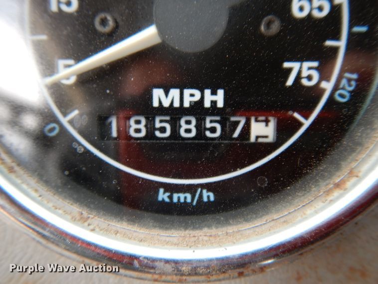 image for item DG6884 1997 Ford LT8000  dump truck