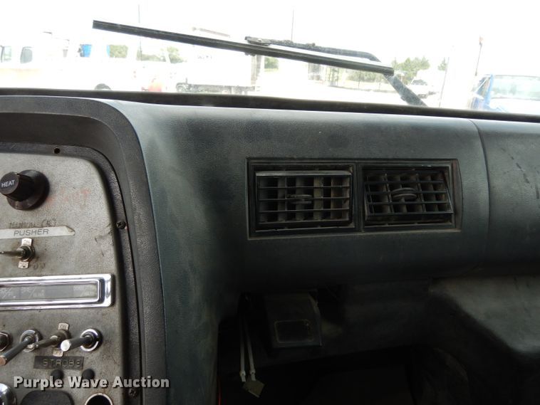 image for item DG6884 1997 Ford LT8000  dump truck