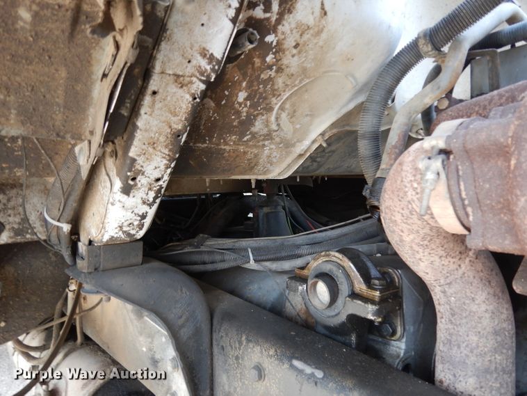 image for item DG6884 1997 Ford LT8000  dump truck