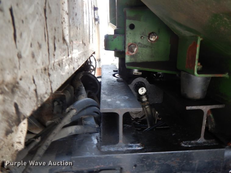 image for item DG6884 1997 Ford LT8000  dump truck