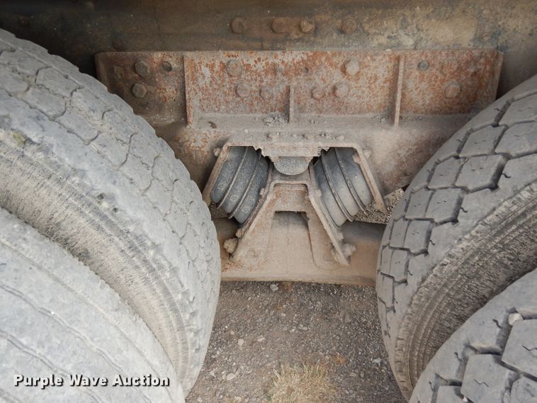 image for item DG6884 1997 Ford LT8000  dump truck