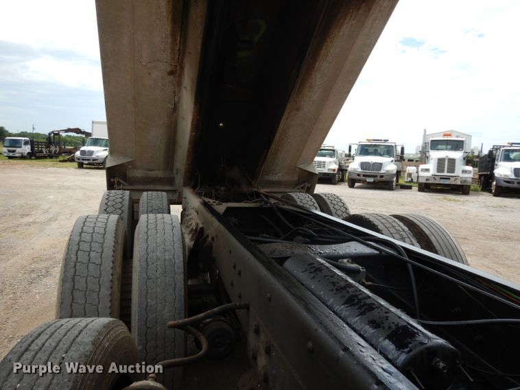 image for item DG6884 1997 Ford LT8000  dump truck