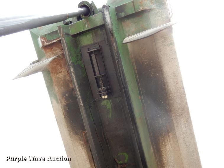 image for item DG6884 1997 Ford LT8000  dump truck