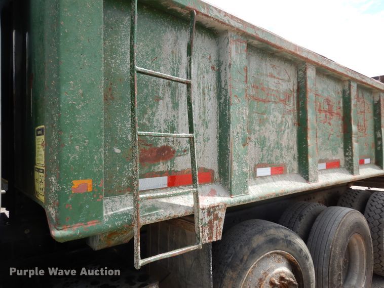 image for item DG6884 1997 Ford LT8000  dump truck