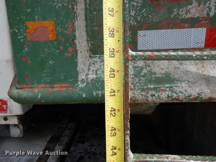 image for item DG6884 1997 Ford LT8000  dump truck