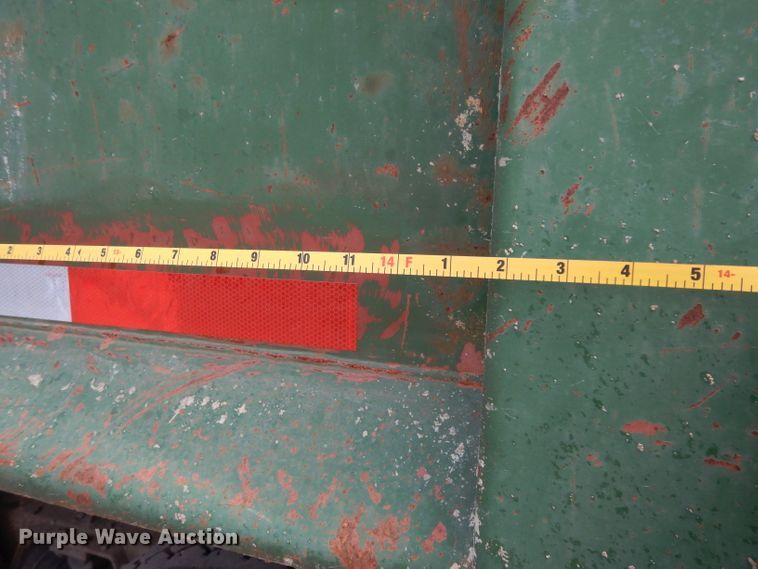 image for item DG6884 1997 Ford LT8000  dump truck