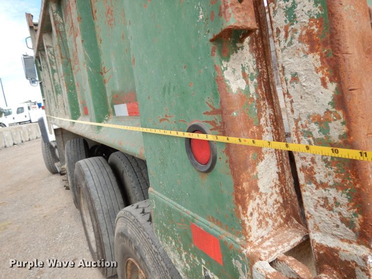 image for item DG6884 1997 Ford LT8000  dump truck