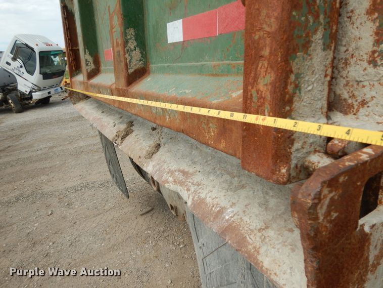 image for item DG6884 1997 Ford LT8000  dump truck