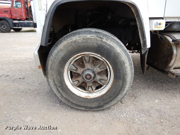 image for item DG6884 1997 Ford LT8000  dump truck