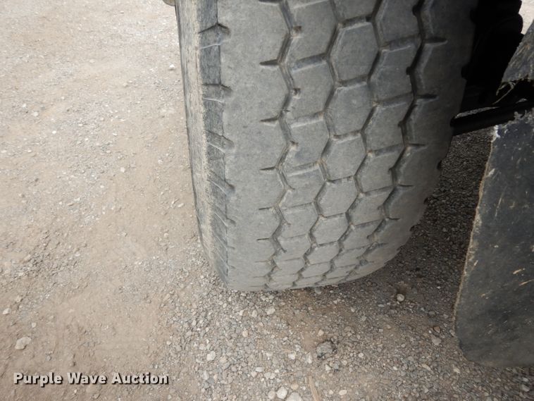 image for item DG6884 1997 Ford LT8000  dump truck