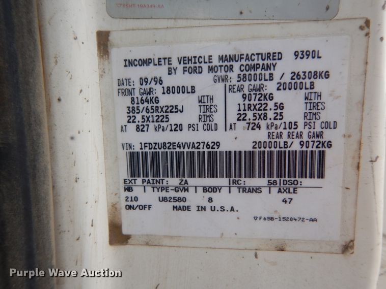 image for item DG6884 1997 Ford LT8000  dump truck