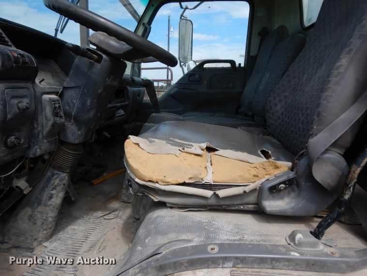 image for item DG6885 2007 GMC W4500  box truck