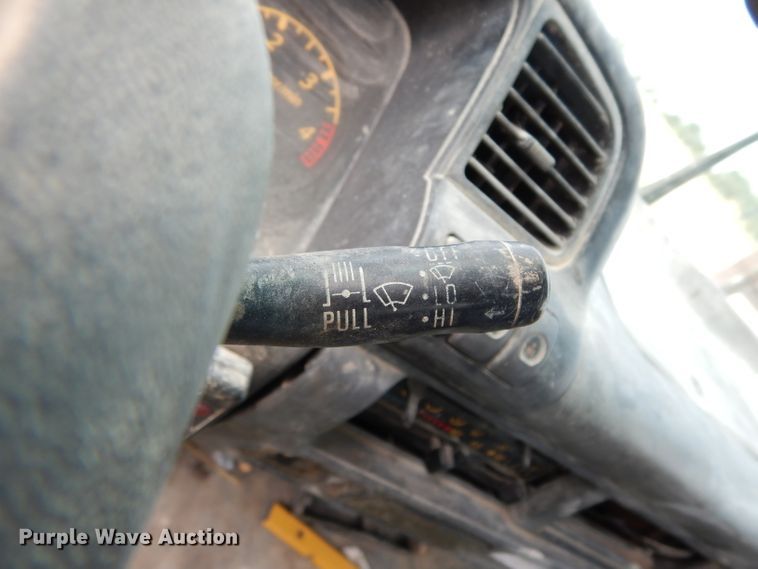 image for item DG6885 2007 GMC W4500  box truck