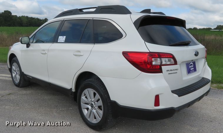 image for item DH1102 2016 Subaru Outback  passenger vehicle