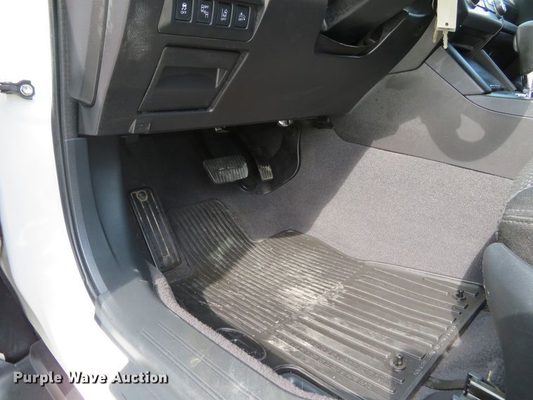 image for item DH1102 2016 Subaru Outback  passenger vehicle