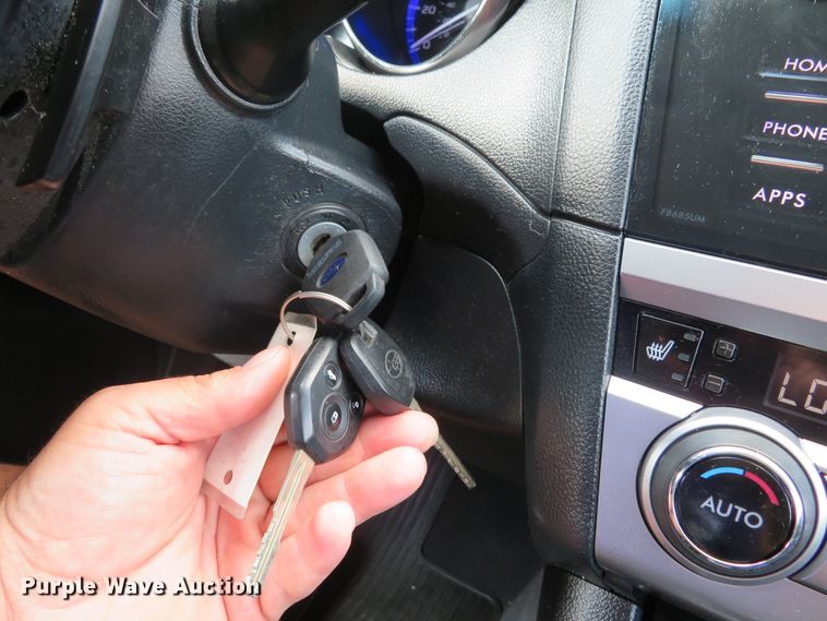 image for item DH1102 2016 Subaru Outback  passenger vehicle