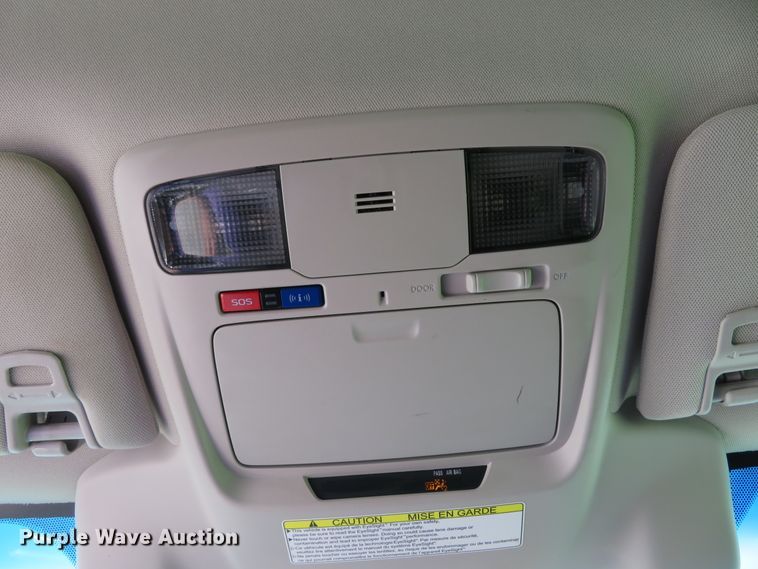 image for item DH1102 2016 Subaru Outback  passenger vehicle