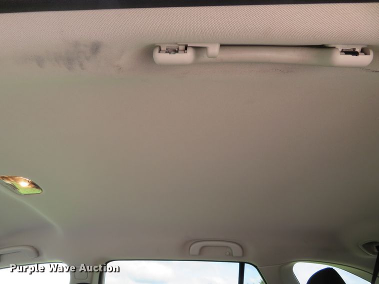 image for item DH1102 2016 Subaru Outback  passenger vehicle