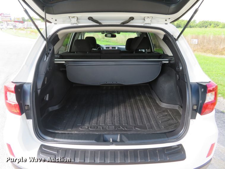 image for item DH1102 2016 Subaru Outback  passenger vehicle