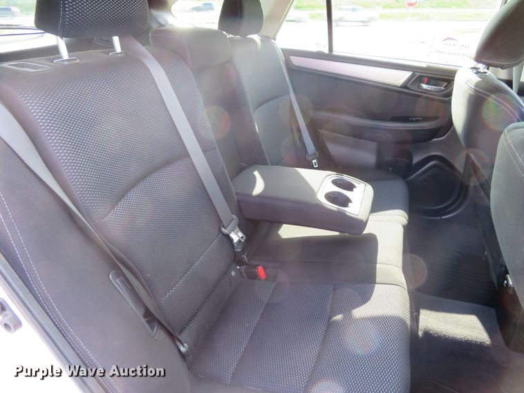 image for item DH1102 2016 Subaru Outback  passenger vehicle