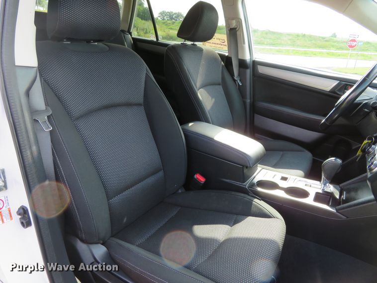 image for item DH1102 2016 Subaru Outback  passenger vehicle