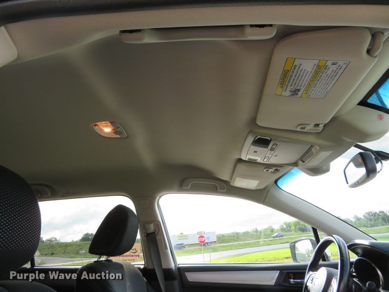 image for item DH1102 2016 Subaru Outback  passenger vehicle