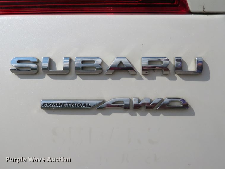 image for item DH1102 2016 Subaru Outback  passenger vehicle