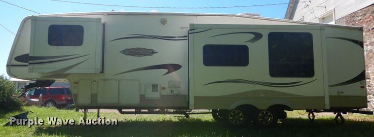 image for item DH5142 2007 Keystone Montana Mountaineer 342PHT  camper