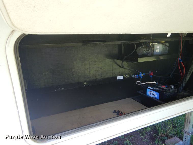 image for item DH5142 2007 Keystone Montana Mountaineer 342PHT  camper