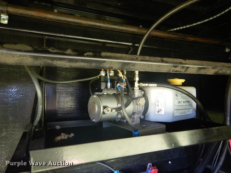 image for item DH5142 2007 Keystone Montana Mountaineer 342PHT  camper