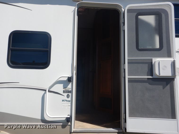 image for item DH5142 2007 Keystone Montana Mountaineer 342PHT  camper