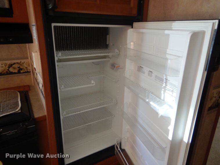 image for item DH5142 2007 Keystone Montana Mountaineer 342PHT  camper