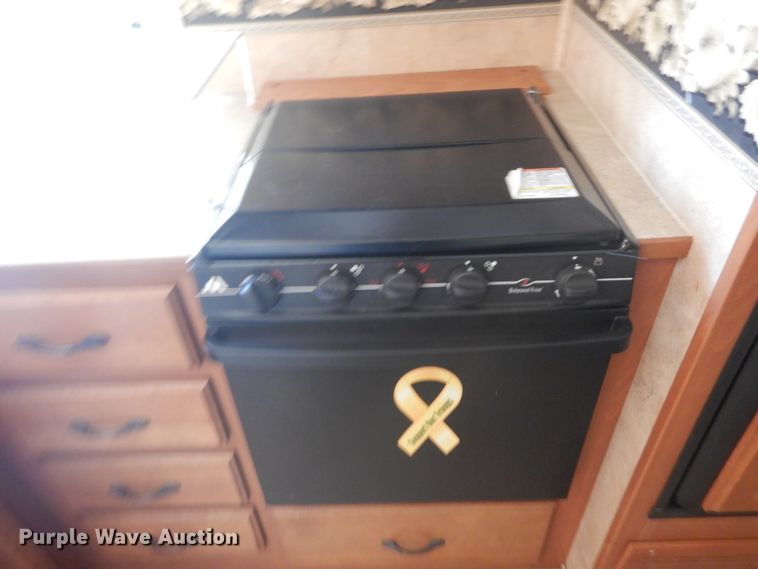 image for item DH5142 2007 Keystone Montana Mountaineer 342PHT  camper