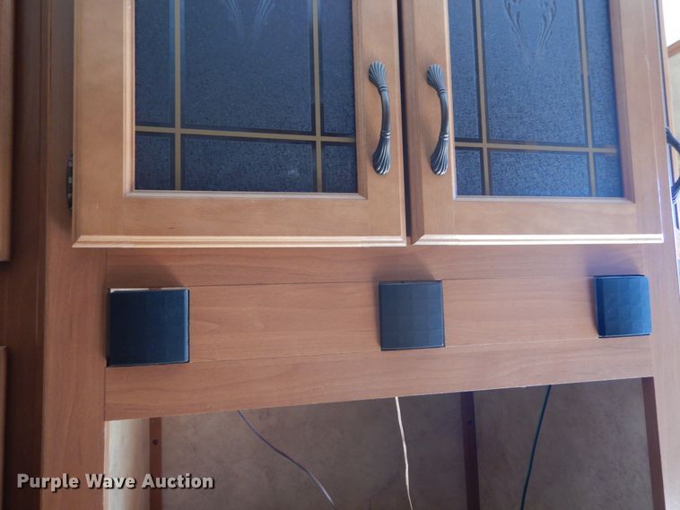 image for item DH5142 2007 Keystone Montana Mountaineer 342PHT  camper