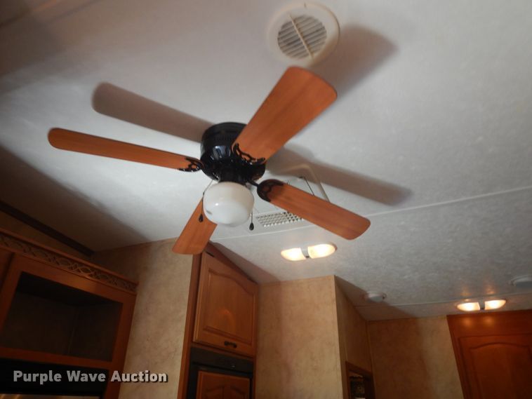 image for item DH5142 2007 Keystone Montana Mountaineer 342PHT  camper