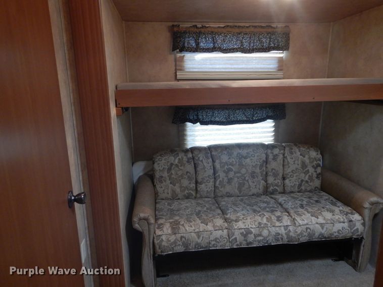 image for item DH5142 2007 Keystone Montana Mountaineer 342PHT  camper