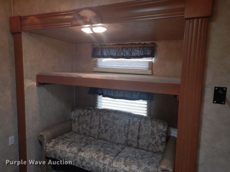 image for item DH5142 2007 Keystone Montana Mountaineer 342PHT  camper