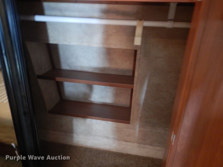 image for item DH5142 2007 Keystone Montana Mountaineer 342PHT  camper