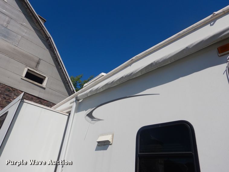 image for item DH5142 2007 Keystone Montana Mountaineer 342PHT  camper