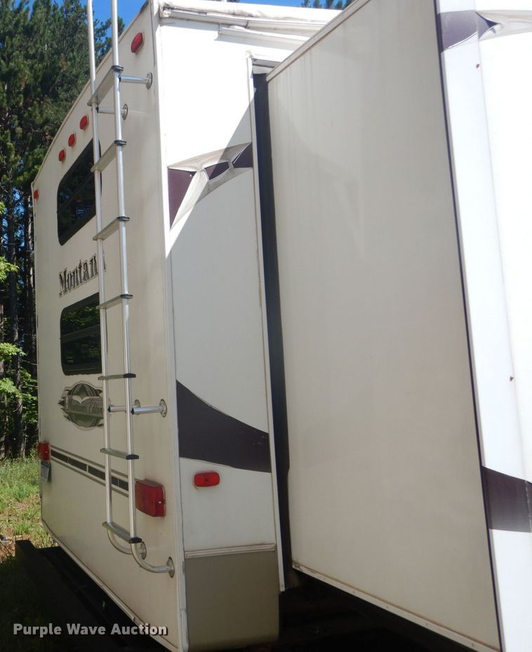 image for item DH5142 2007 Keystone Montana Mountaineer 342PHT  camper