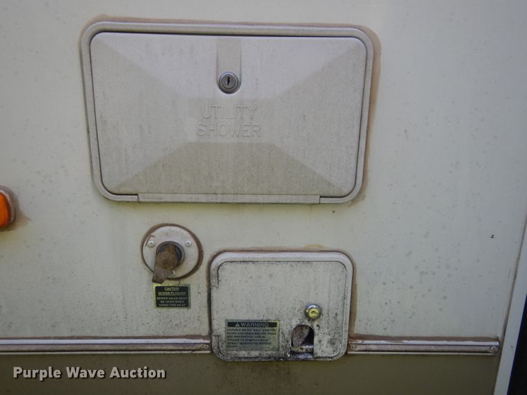 image for item DH5142 2007 Keystone Montana Mountaineer 342PHT  camper